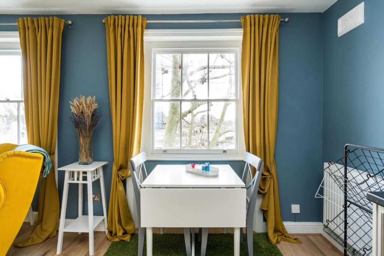 Superb 1Bd Flat In The Heart Of Camden Town Lägenhet London Exteriör bild